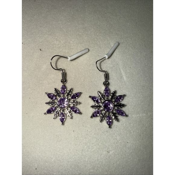 NWT Fashion Christmas Purple Rhinestone Snowflake Dangle Earrings - Picture 3 of 4